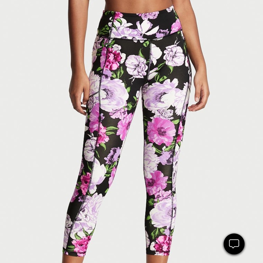 NWT Victoria’s Secret Incredible Essential Leggings